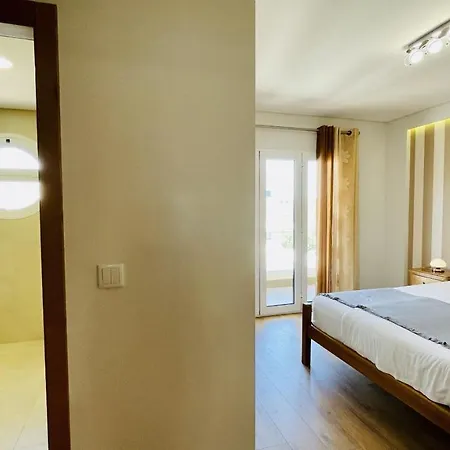 Alice By Check-in Portugal Будинок відпочинку Албуфейра