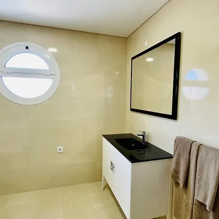 Alice By Check-in Portugal 別荘 *